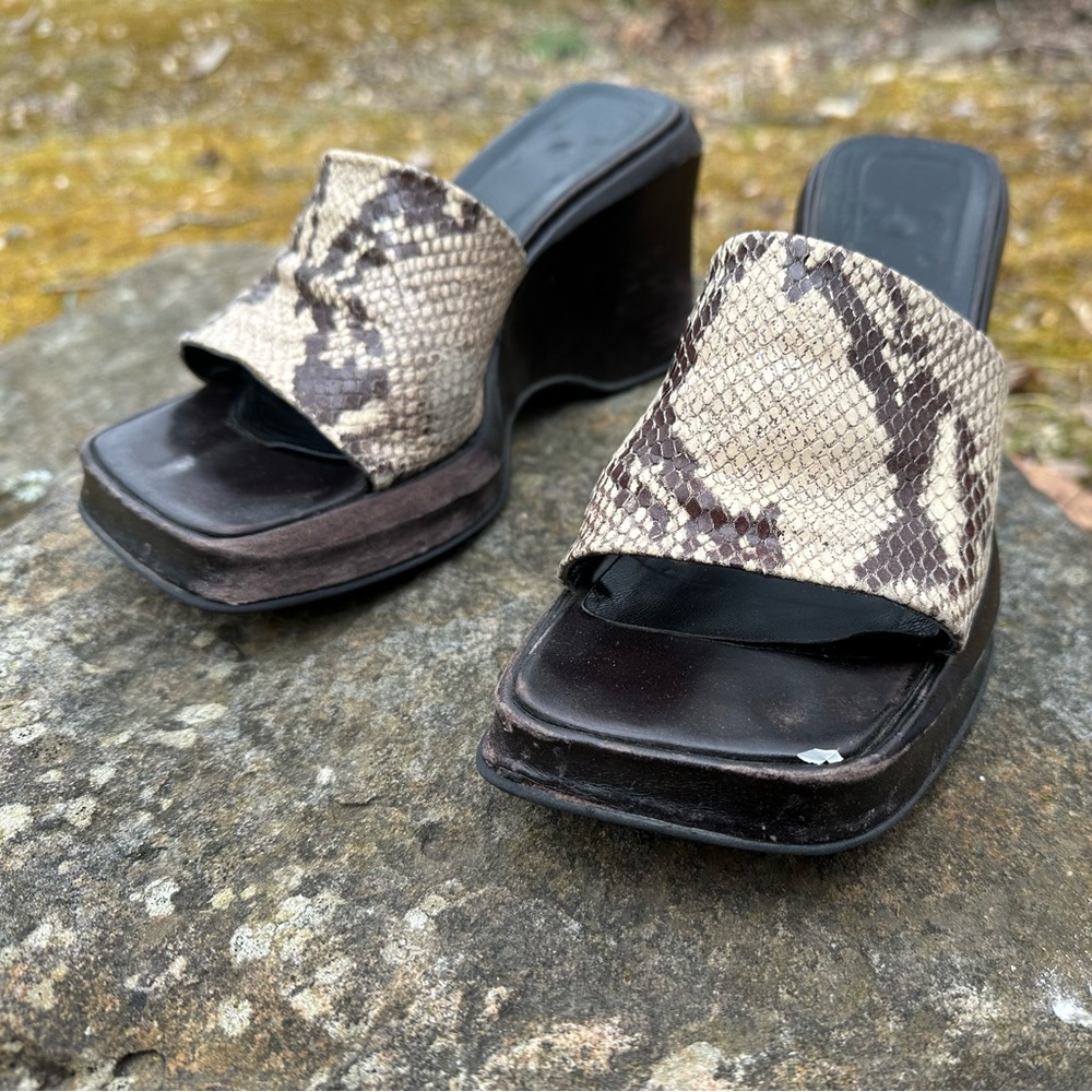 Reaction by Kennith Cole snakeskin Sunny Side Up wedge | 7